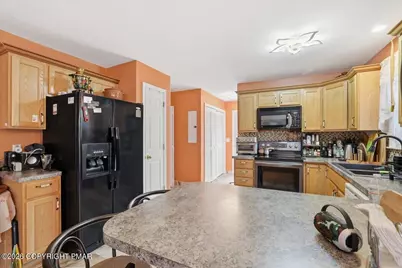  270 Packanack Drive, Gouldsboro, PA 18424 - Photo 10