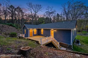 1131 Mink Ct, Bushkill, PA 18324 - Photo 10