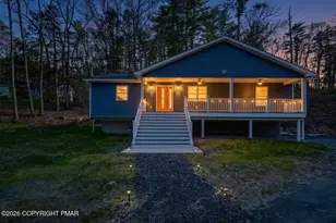 1131 Mink Ct, Bushkill, PA 18324 - Photo 6