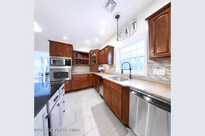  162 Oak Ridge Drive, Milford, PA 18337 - Photo 10