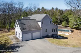 162 Oak Ridge Dr, Milford, PA 18337 - Photo 2