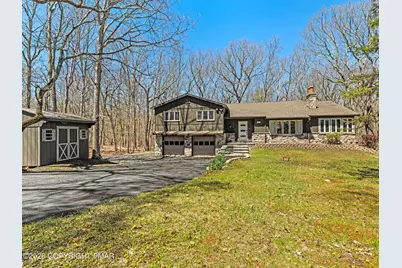  109 Luton Court, Bushkill, PA 18324 - Photo 2