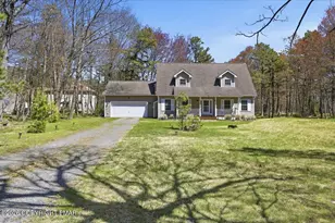 142 Stillwater Dr, Pocono Summit, PA 18346 - Photo 1