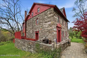 5265 Milford Rd, East Stroudsburg, PA 18302 - Photo 14