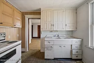 15 N Nice St, Frackville, PA 17931 - Photo 10