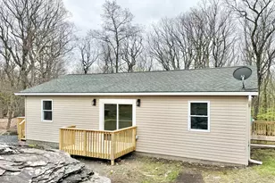 229 Hummingbird Trl, Bushkill, PA 18324 - Photo 22