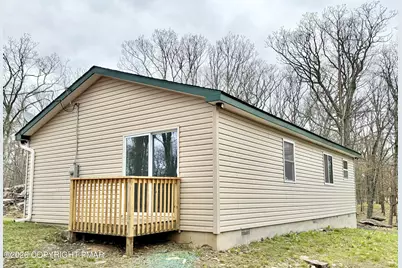  229 Hummingbird Trail, Bushkill, PA 18324 - Photo 24