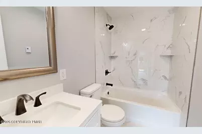  229 Hummingbird Trail, Bushkill, PA 18324 - Photo 10