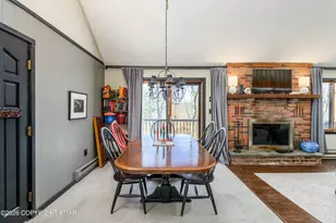 5032 Woodbridge Dr, Bushkill, PA 18324 - Photo 4