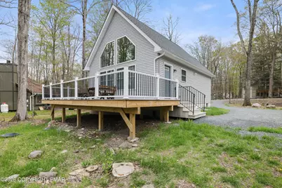  1-2-3 Lake Shore Dr, East Stroudsburg, PA 18302 - Photo 12