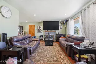 1 Monarch Rd, Hanover Township, PA 18706 - Photo 12