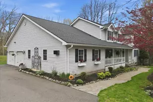 129 Witch Hazel Way, Stroudsburg, PA 18360 - Photo 4