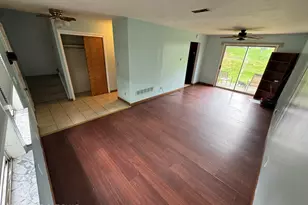 9 Spring Ln, East Stroudsburg, PA 18301 - Photo 2