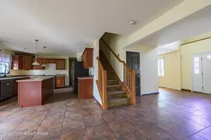 101 Kimball Ct, East Stroudsburg, PA 18302 - Photo 4