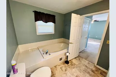  220 Hawthorne Village Court, East Stroudsburg, PA 18302 - Photo 20