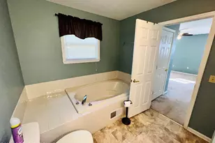 220 Hawthorne Village Ct, East Stroudsburg, PA 18302 - Photo 20
