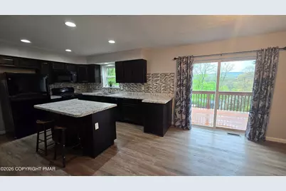  5206 Laurel Loop, Swiftwater, PA 18370 - Photo 2