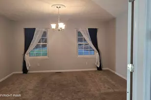 5206 Laurel Loop, Swiftwater, PA 18370 - Photo 8