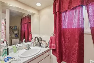 192 State St, East Stroudsburg, PA 18301 - Photo 16