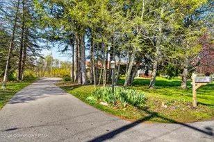 976 Ridge Rd, Bangor, PA 18013 - Photo 2