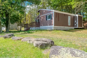 4774 Pine Ridge Dr, Bushkill, PA 18324 - Photo 12