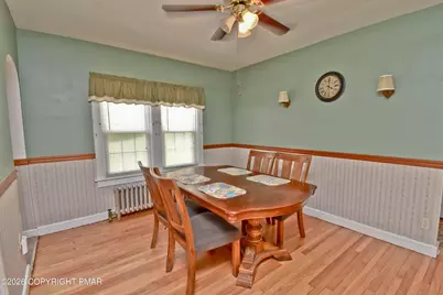  142 Maple Avenue, East Stroudsburg, PA 18301 - Photo 6