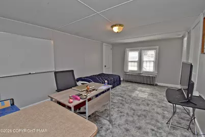  142 Maple Avenue, East Stroudsburg, PA 18301 - Photo 20