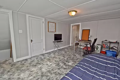  142 Maple Avenue, East Stroudsburg, PA 18301 - Photo 22