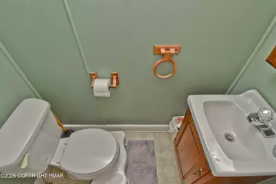  142 Maple Avenue, East Stroudsburg, PA 18301 - Photo 26