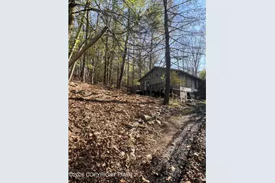  1214 W Sugar Mountain Road, Bushkill, PA 18324 - Photo 2