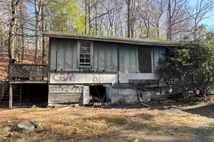 1214 W Sugar Mountain Rd, Bushkill, PA 18324 - Photo 2