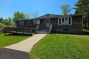 114 Greenview Dr, Brodheadsville, PA 18322 - Photo 2