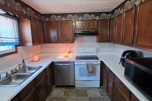 114 Greenview Dr, Brodheadsville, PA 18322 - Photo 8