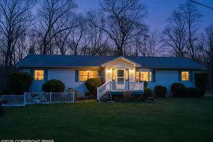115 Ellison Ln, Cresco, PA 18326 - Photo 2