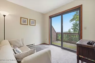 110 Woodmont Cir, Greentown, PA 18426 - Photo 24