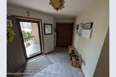  110 Woodmont Circle, Greentown, PA 18426 - Photo 6
