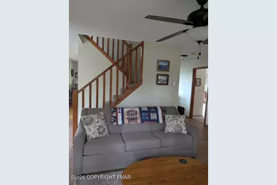  110 Woodmont Circle, Greentown, PA 18426 - Photo 10