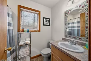 3176 Bluebird Dr, Bushkill, PA 18324 - Photo 28