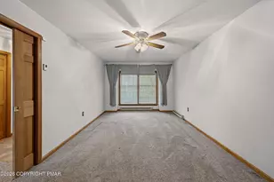 211 Michael Ln, Stroudsburg, PA 18360 - Photo 42