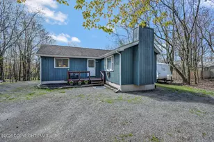 72 Tunkhannock Dr, Albrightsville, PA 18210 - Photo 2