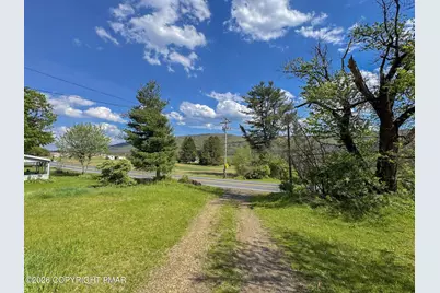  279 E Lizard Creek Road, Lehighton, PA 18235 - Photo 22
