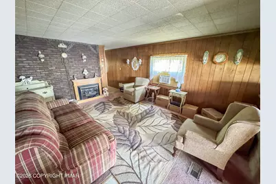  279 E Lizard Creek Road, Lehighton, PA 18235 - Photo 4