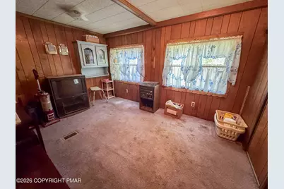  279 E Lizard Creek Road, Lehighton, PA 18235 - Photo 8