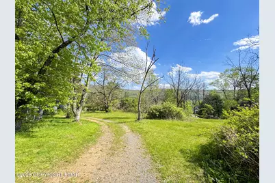  279 E Lizard Creek Road, Lehighton, PA 18235 - Photo 24