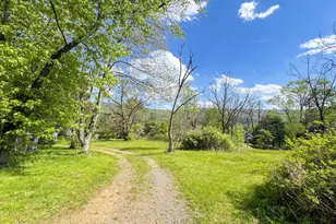 279 E Lizard Creek Rd, Lehighton, PA 18235 - Photo 24