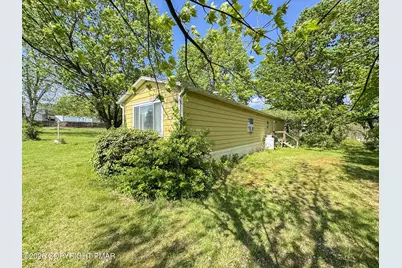  279 E Lizard Creek Road, Lehighton, PA 18235 - Photo 16