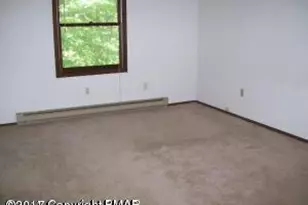 15 Villas Rd, Mount Pocono, PA 18344 - Photo 6