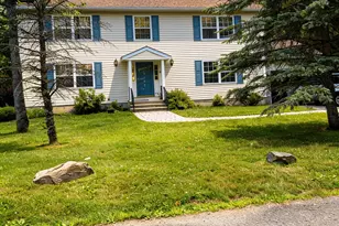 2105 Larkspur Ln, Tobyhanna, PA 18466 - Photo 1