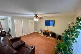2105 Larkspur Ln, Tobyhanna, PA 18466 - Photo 14