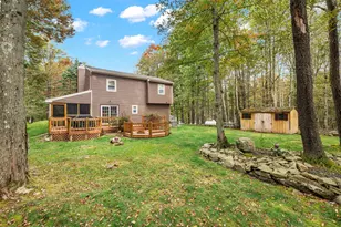 1025 Maplewood Dr, Newfoundland, PA 18445 - Photo 6